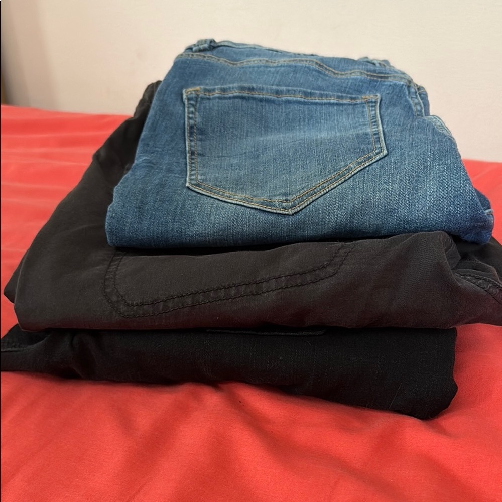 Blue and Black Jeans Set